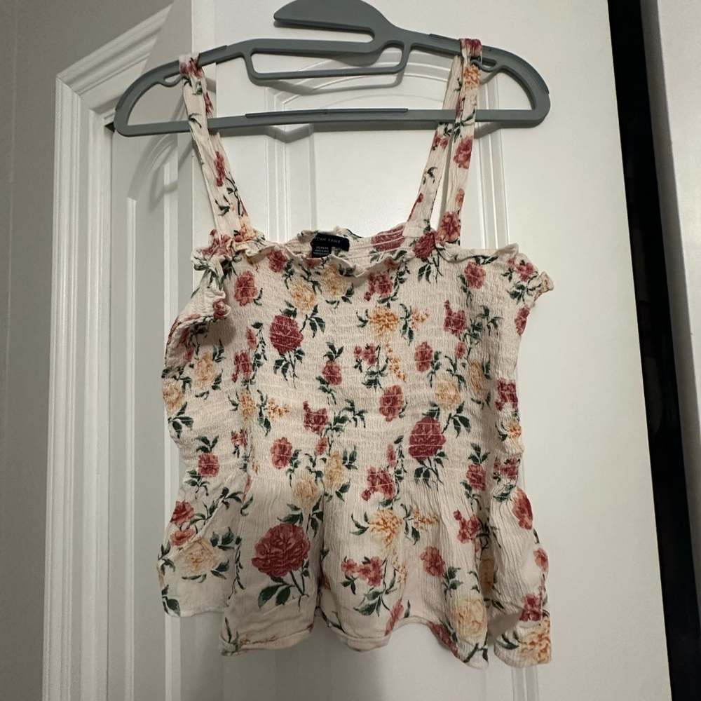 American Eagle Floral Print Top
